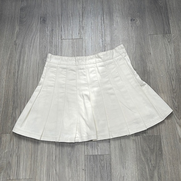 Pacsun Beige Pleated Skirts with shorts Small - Picture 1 of 8